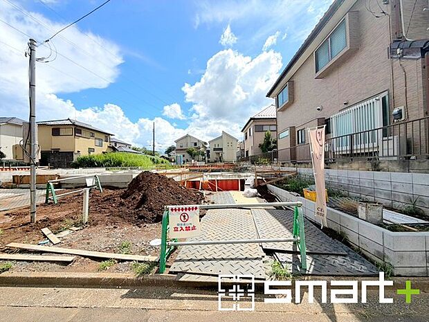 ~ご家族を守る「耐震等級3」~ ・住宅性能評価において「耐震等級3」を取得。地震に強い家であることが証明されております。 ・倒壊の恐れが低くなりますので、地震保険が半額になるメリットも。