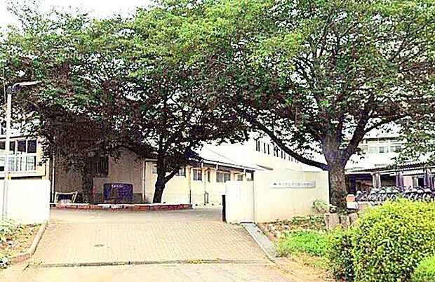 牛久市立牛久第一中学校（2400m）