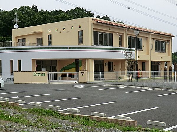 牛久ひかり保育園（1200m）