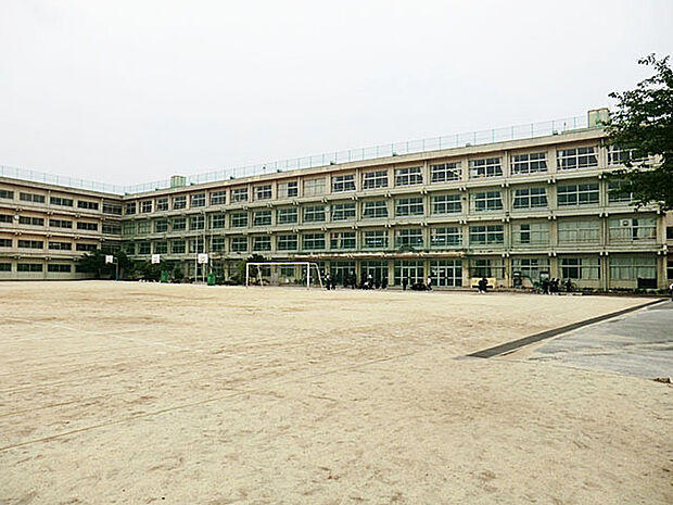 第二中学校(1120m)