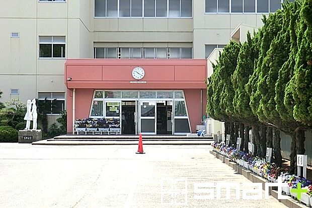 取手東小学校(350m)