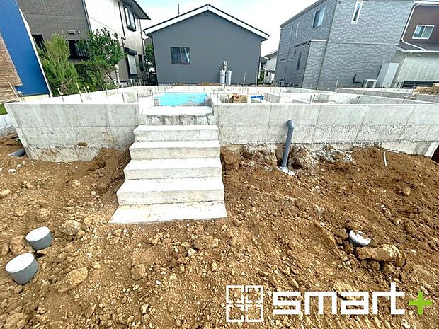 ~ご家族を守る「耐震等級3」~ ・住宅性能評価において「耐震等級3」を取得。地震に強い家であることが証明されております。 ・倒壊の恐れが低くなりますので、地震保険が半額になるメリットも。