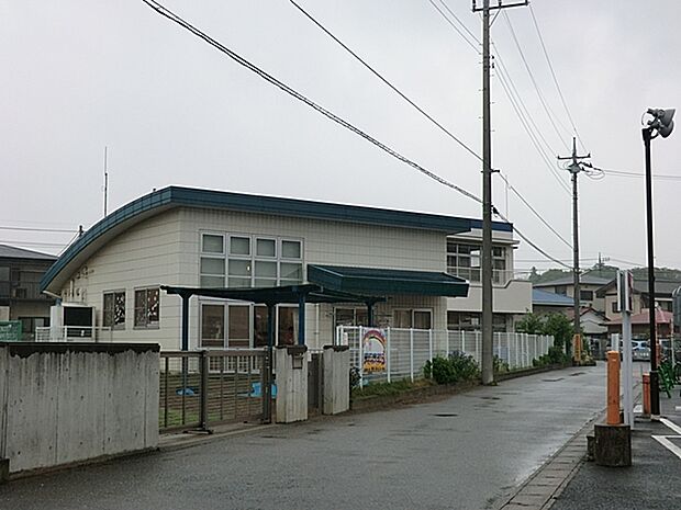 富士見保育園 (900m)