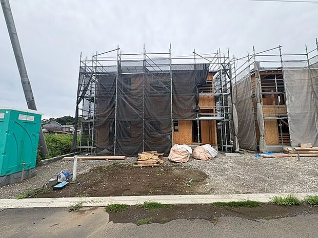 ~ご家族を守る「耐震等級3」~ ・住宅性能評価において「耐震等級3」を取得。地震に強い家であることが証明されております。 ・倒壊の恐れが低くなりますので、地震保険が半額になるメリットも。