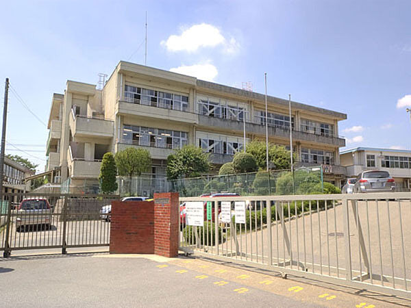 土小学校（1000m）