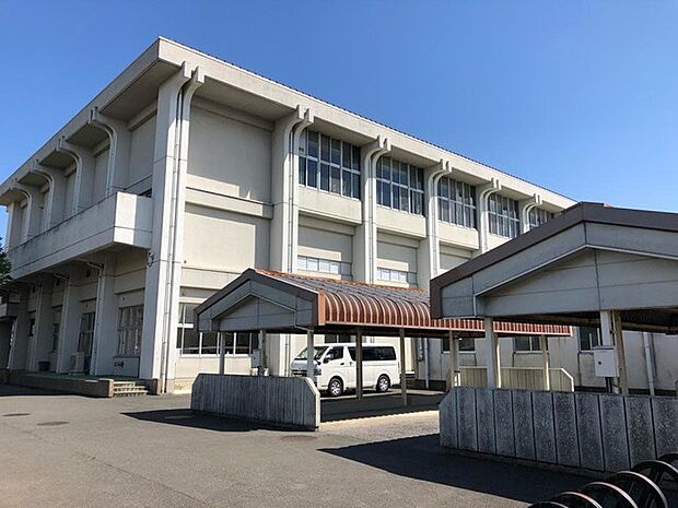 小山城南中学校（1300m）