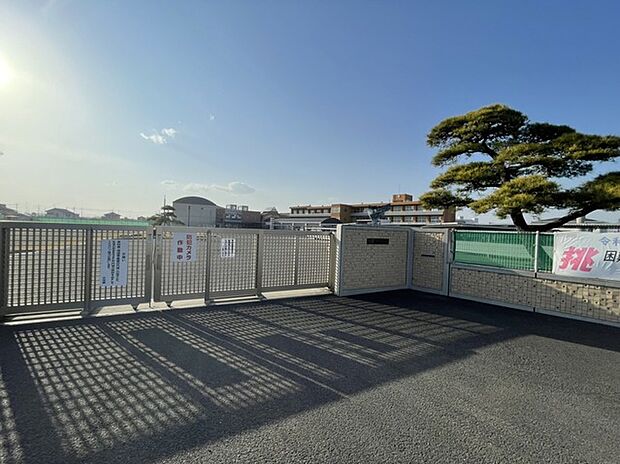 筑西市立下館南中学校(400m)