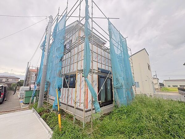 ～完成物件もご案内可能～ ・ご案内時には実際の立地に加え、同メーカー・同仕様の完成物件もご案内可能です。 ・ぜひ現地と建物をご覧いただき、具体的にイメージしてみてくださいませ。