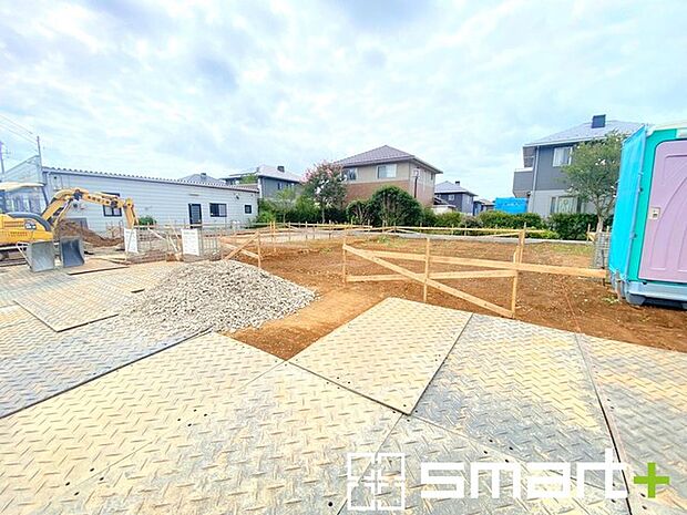 ～ご家族を守る「耐震等級3」～ ・住宅性能評価において「耐震等級3」を取得。地震に強い家であることが証明されております。 ・倒壊の恐れが低くなりますので、地震保険が半額になるメリットも。 