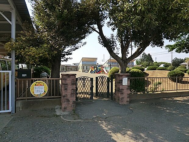 成蹊幼稚園(1300m)