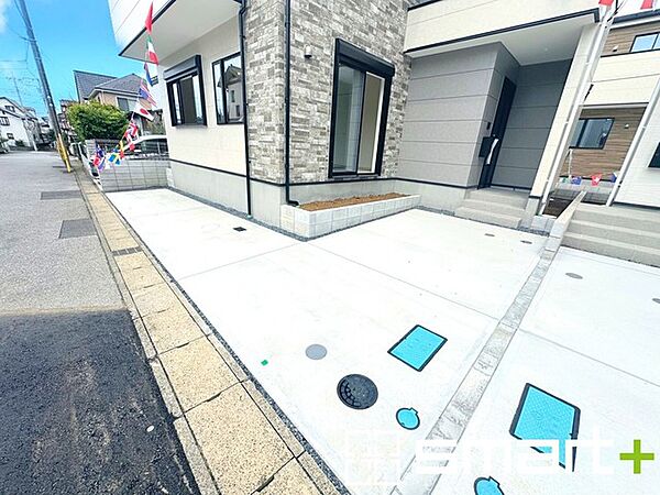 ～駐車場ももちろんございます～ ・駐車場もありますので、お車をご利用される方にもお勧めのお住まいです。 ・カーポートなどのオプションもお気軽にご相談くださいませ。