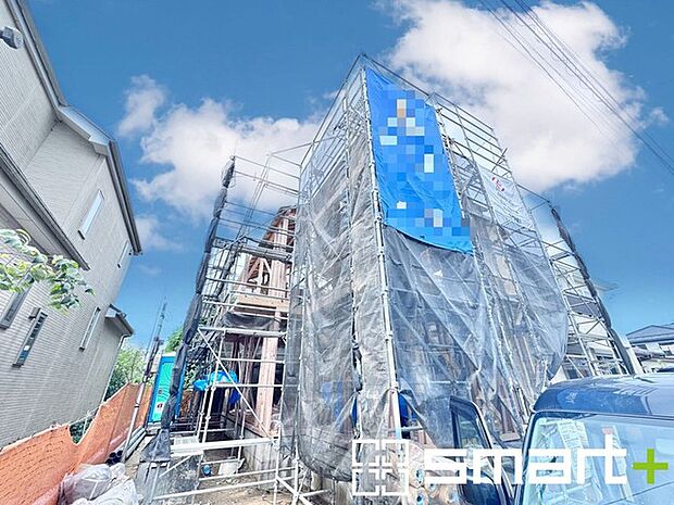 ～ご家族を守る「耐震等級3」～ ・住宅性能評価において「耐震等級3」を取得。地震に強い家であることが証明されております。 ・倒壊の恐れが低くなりますので、地震保険が半額になるメリットも。 