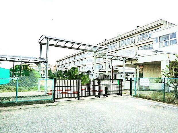柏第三中学校(1210m)
