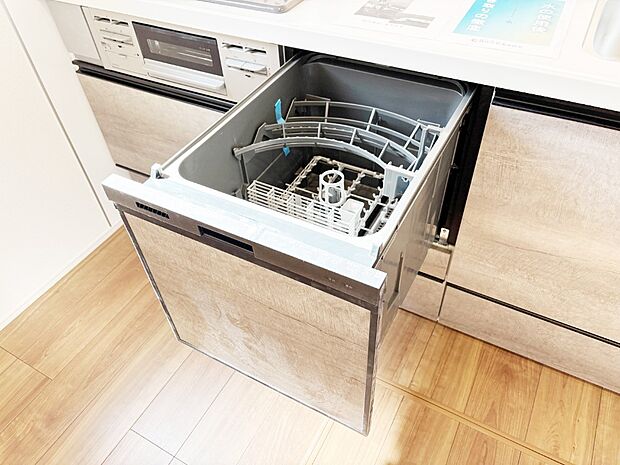 面倒なお片づけは食洗機にお任せ!家事の負担が減って、時間にも気持ちにもゆとりができます。