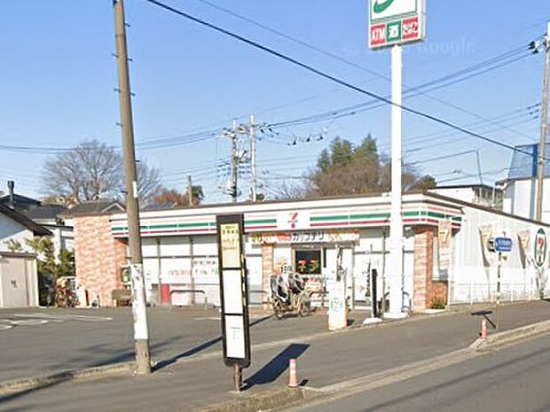 コンビニ 800m セブン-イレブン 所沢北秋津東店