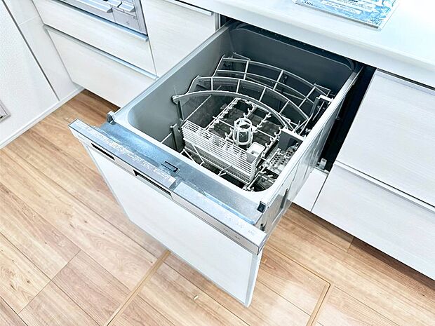 面倒なお片づけは食洗機にお任せ!家事の負担が減って、時間にも気持ちにもゆとりができます。
