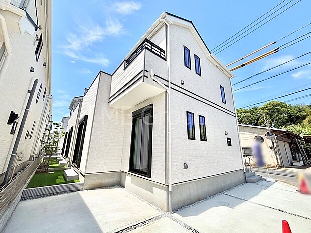 溢れる陽光でご家族の笑顔も輝く