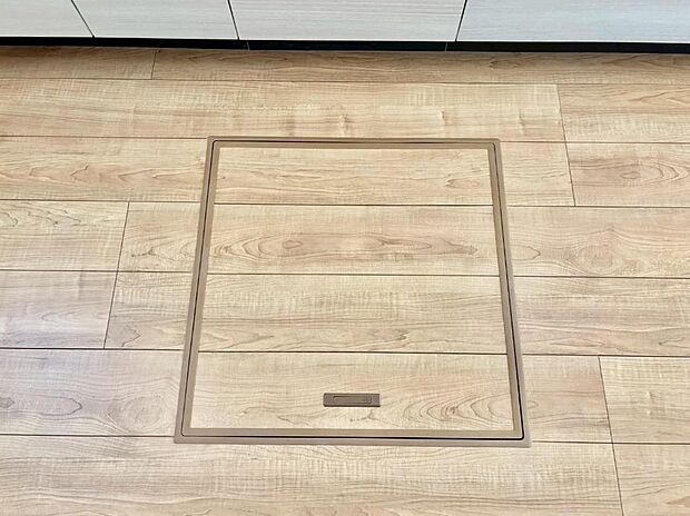 床下収納付き！日用品・非常用品の収納にも大活躍。