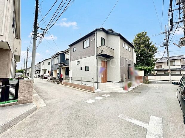 角地なので日当たりも良く、お家が堂々として見えます。