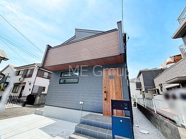 上質感あふれる外観デザイン。魅力の住まいを実現。