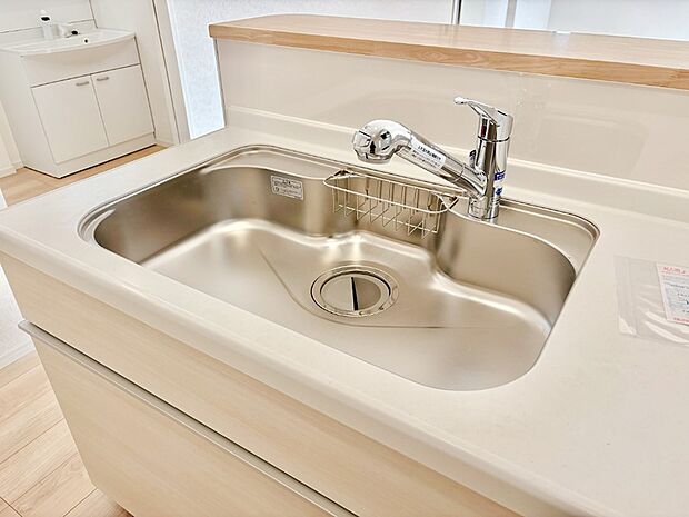 広々としたシンクでお料理やお皿洗いもラクラク快適に!