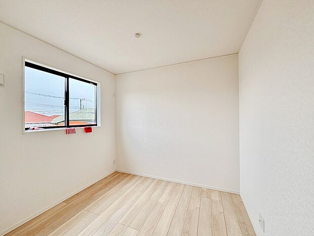 ナチュラルなフローリングはどんなインテリアにもマッチ。