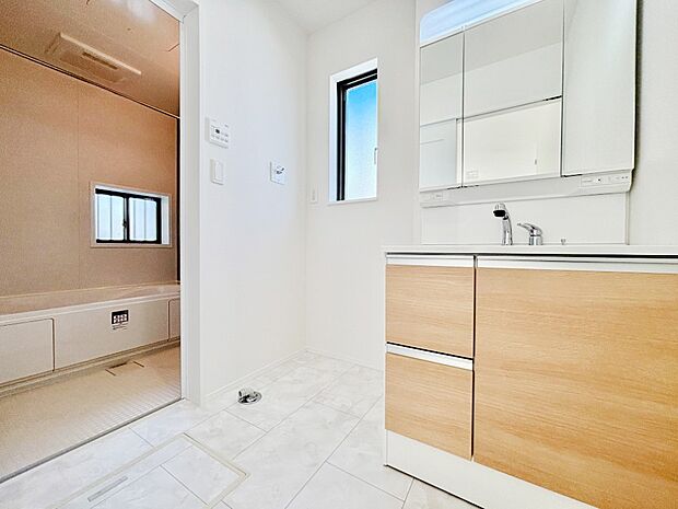 身支度もスムーズにおこなえる脱衣場