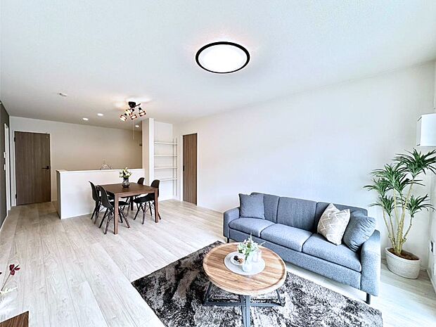 住む方の個性が引き出される、インテリアを考えるのが楽しみなリビングです!