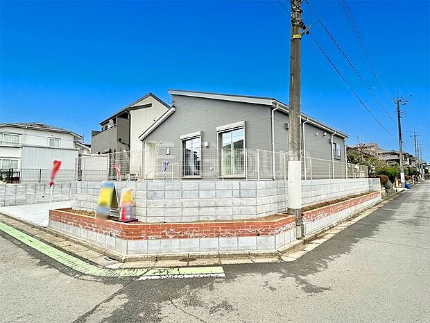 洗練された外観、上質な住空間が広がる室内は永く安心して過ごせる住居です。 
