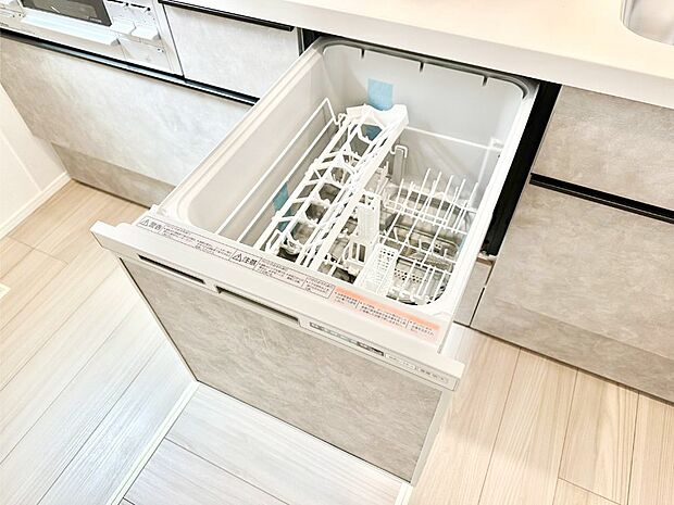 面倒なお片づけは食洗機にお任せ!家事の負担が減って、時間にも気持ちにもゆとりができます。