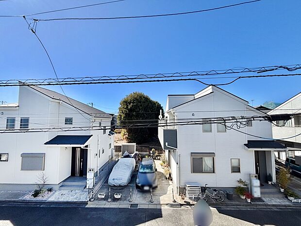 バルコニーからの眺望です。心地よい風が感じられそうですね!