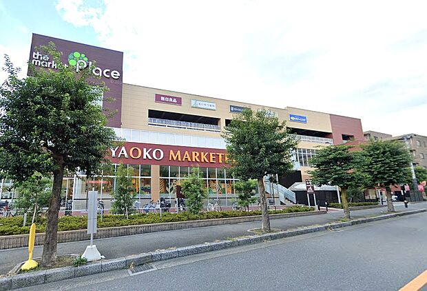 スーパー 1700m ヤオコー 和光丸山台店