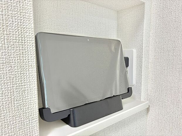 インターホンや家電操作など、豊富な機能でくらしを便利にする多機能タブレット
