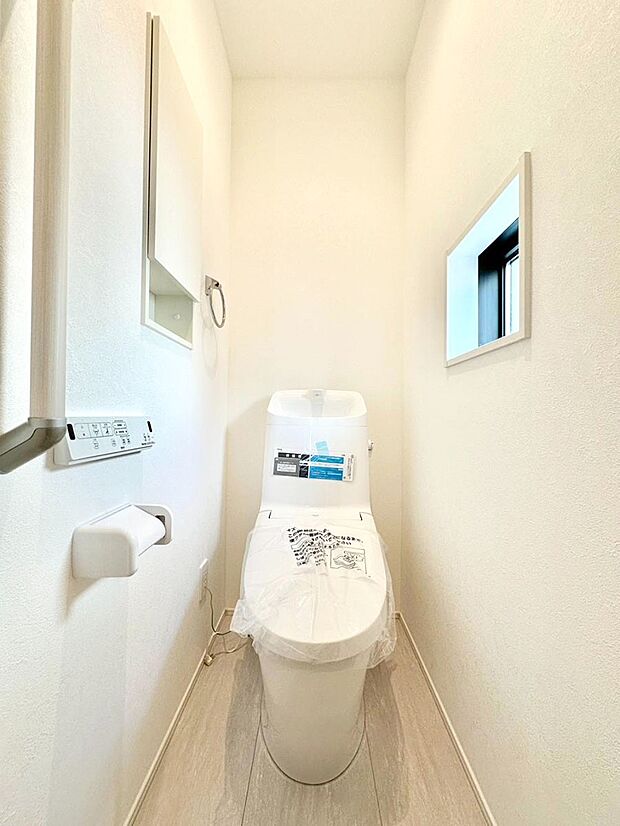 トイレは1階と2階それぞれに配置されていてとても便利です。