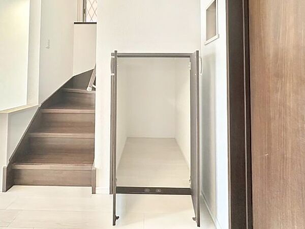 たっぷりの収納スペースで快適に暮らせそう