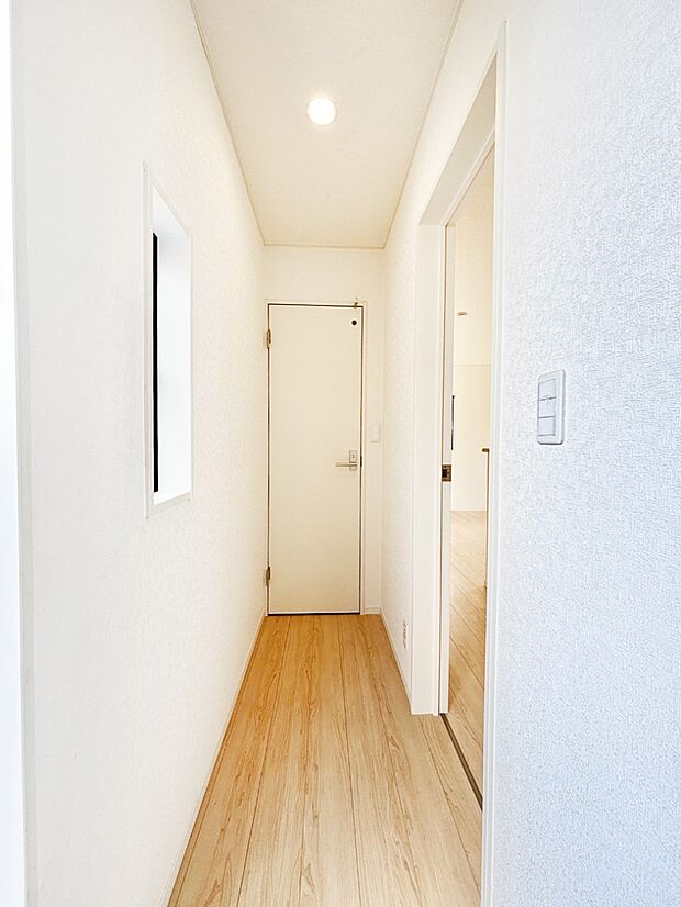 家族の帰宅やお客様をあたたかく迎える玄関