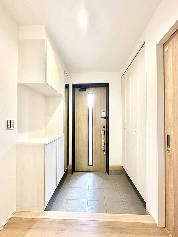 家族の帰宅やお客様をあたたかく迎える玄関