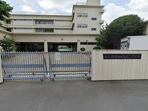 中学校 210m 西東京市立田無第二中学校