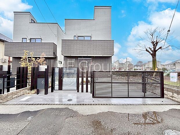 洗練された外観、上質な住空間が広がる室内は永く安心して過ごせる住居です。