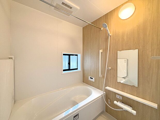 落ち着いた雰囲気でゆっくりお寛ぎいただけるバスルーム