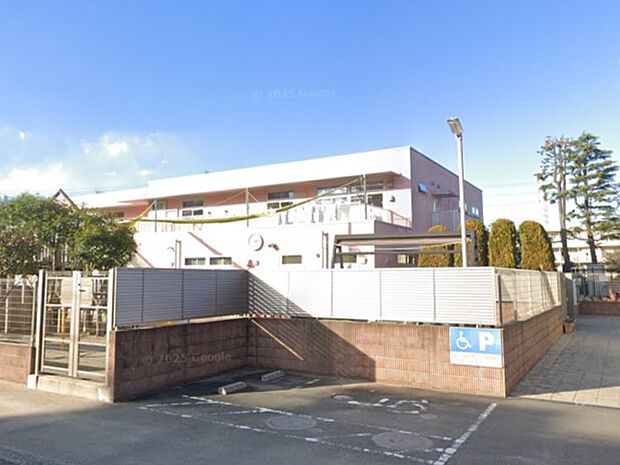 幼稚園・保育園 700m 緑ケ丘保育園