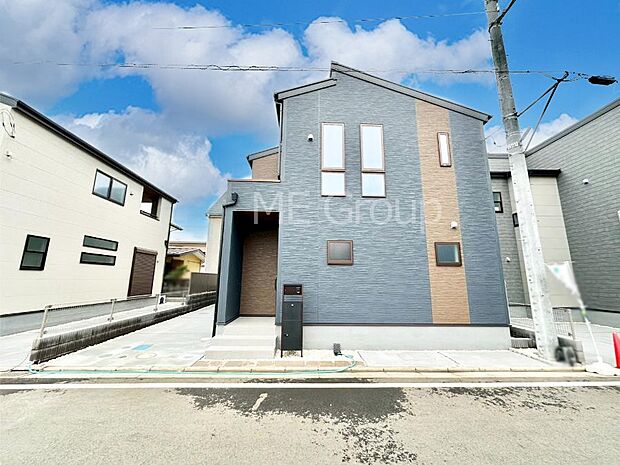 洗練された外観、上質な住空間が広がる室内は永く安心して過ごせる住居です。