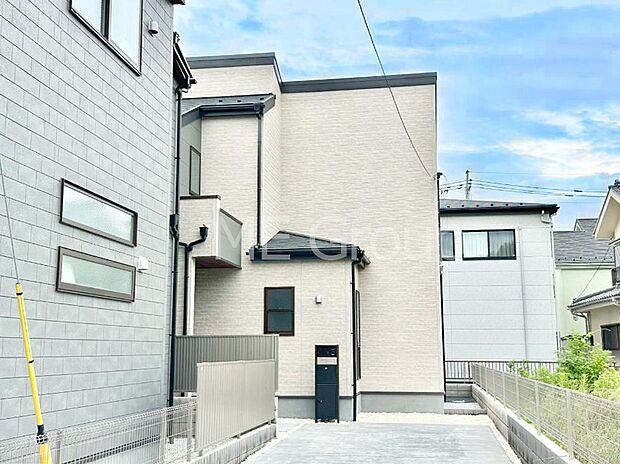溢れる陽光でご家族の笑顔も輝く  