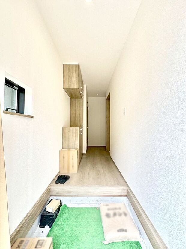 家族の帰宅やお客様をあたたかく迎える玄関  
