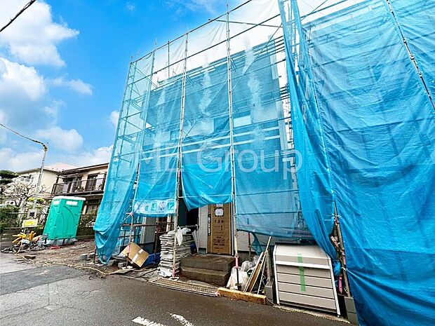 溢れる陽光でご家族の笑顔も輝く