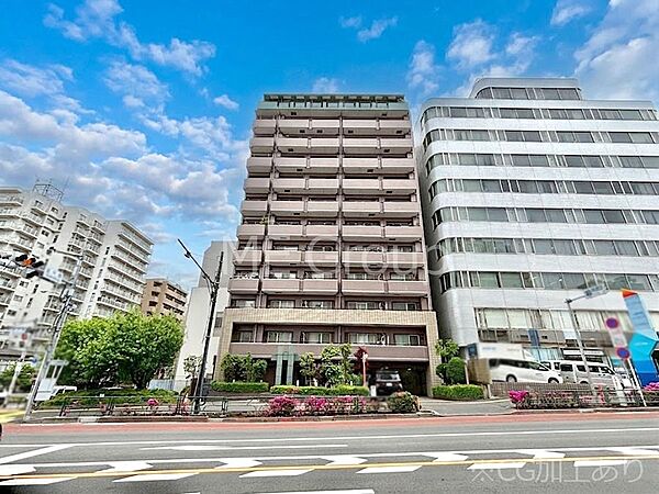 溢れる陽光でご家族の笑顔も輝く