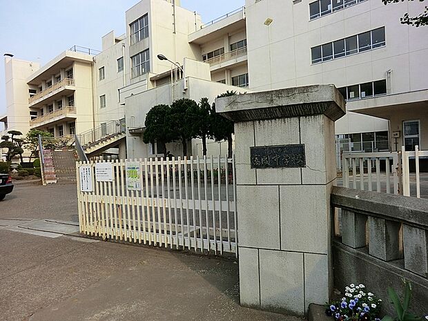 中学校 1760m 所沢市立富岡中学校