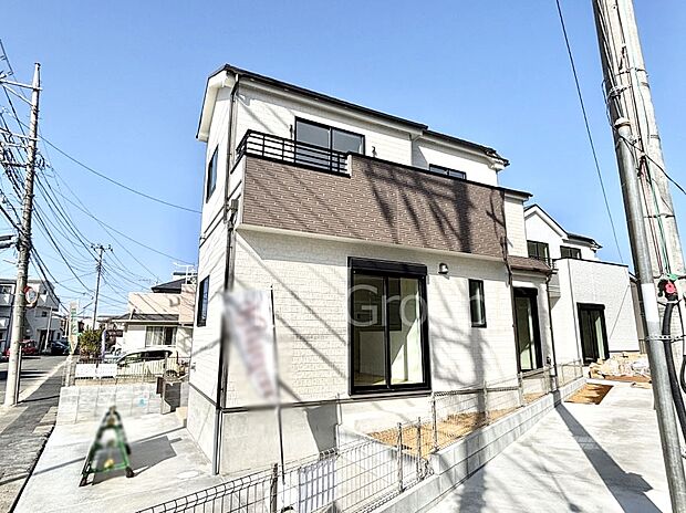 洗練された外観、上質な住空間が広がる室内は永く安心して過ごせる住居です。