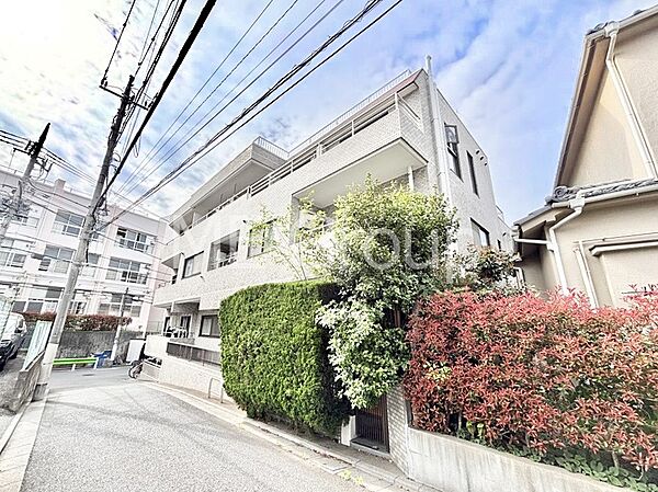 溢れる陽光でご家族の笑顔も輝く