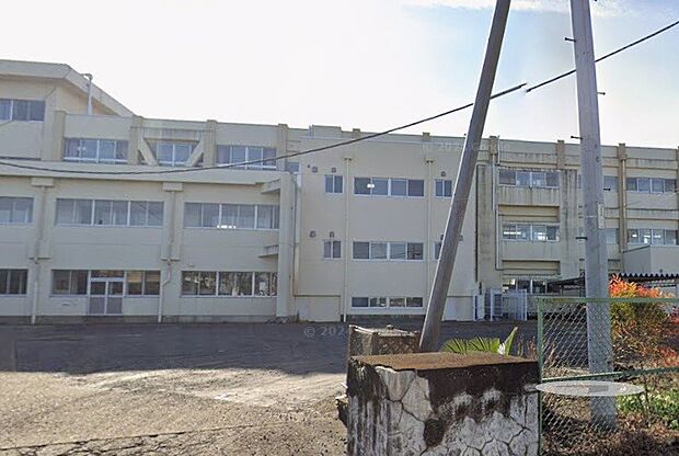 中学校 2120m 所沢市立三ヶ島中学校